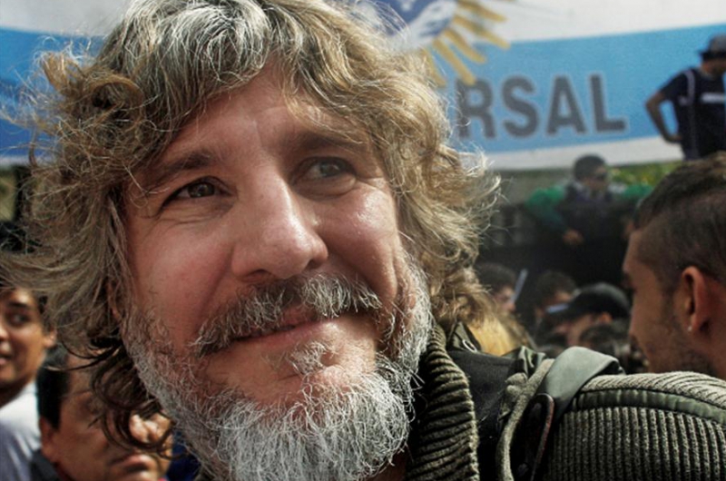 Amado Boudou con un look renovado acompañó a su jefa política
