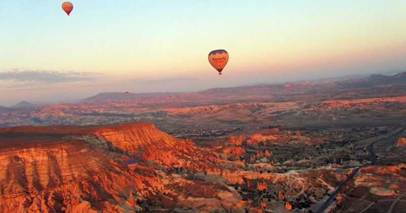 En Turquiacutea conocer Capadocia