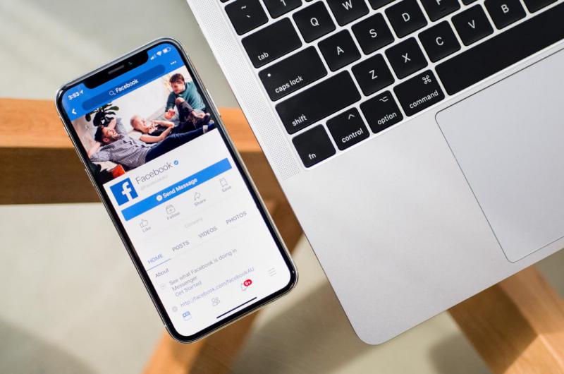 Facebook crea una herramienta para transferir fotos y viacutedeos a Google Fotos