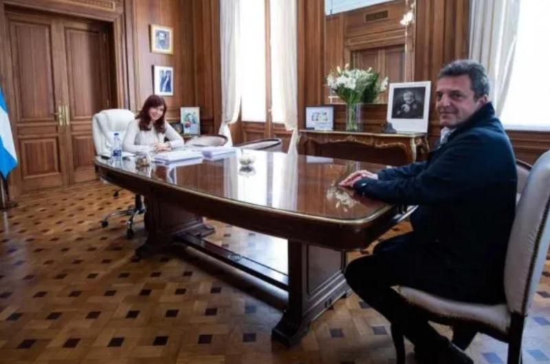 Sergio Massa se reunioacute con Cristina Kirchner en el Senado- iquestDe queacute hablaron